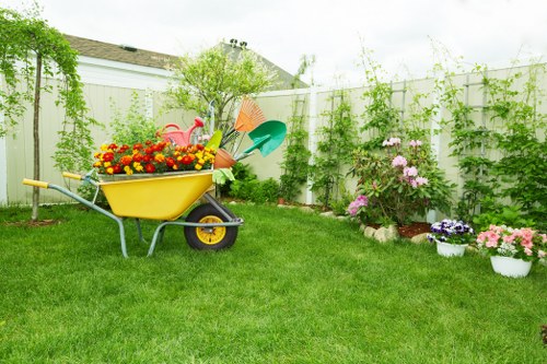 Measuring a garden load for cubic-yard pricing